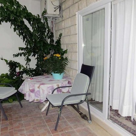 Rooms N&M Baška Voda Buitenkant foto
