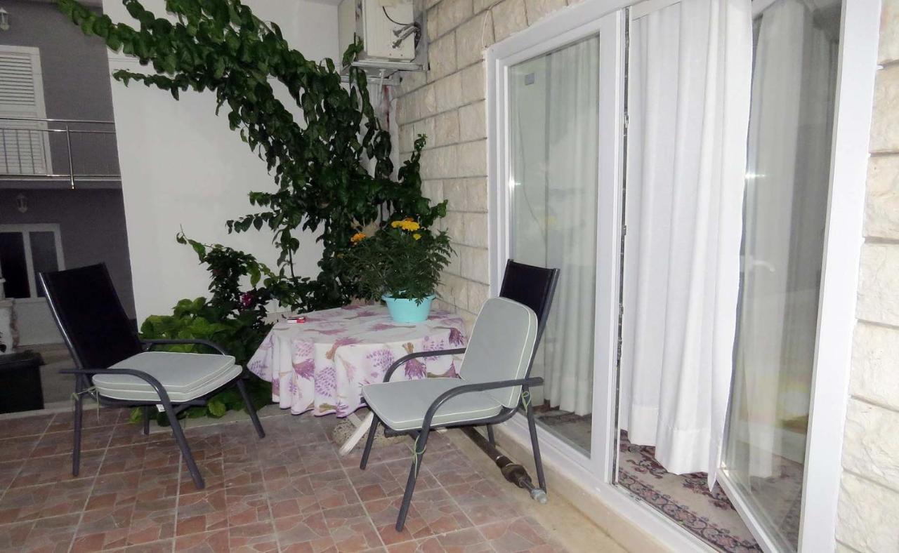 Rooms N&M Baška Voda Buitenkant foto