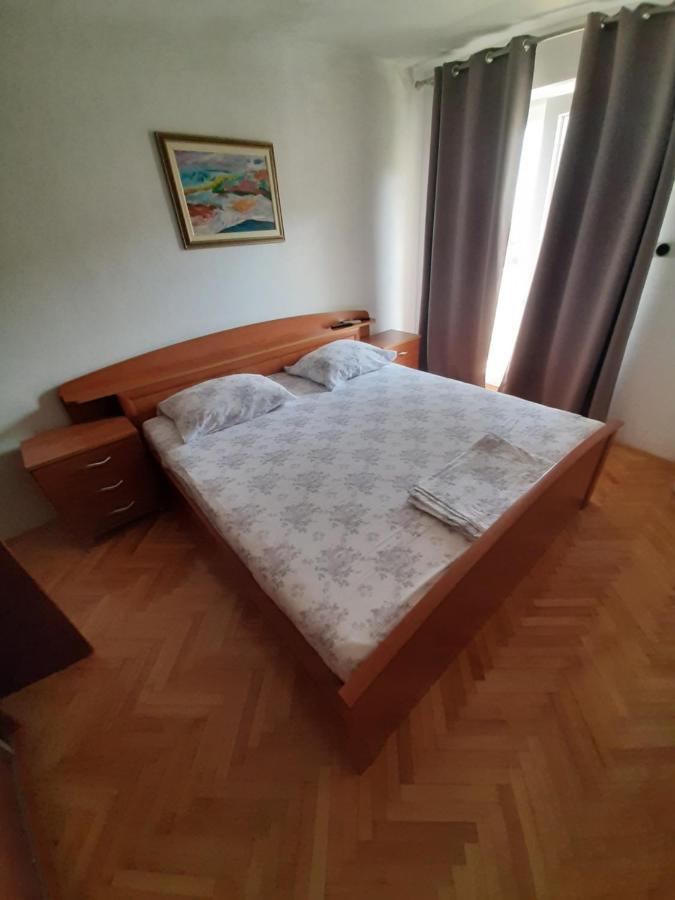 Rooms N&M Baška Voda Buitenkant foto