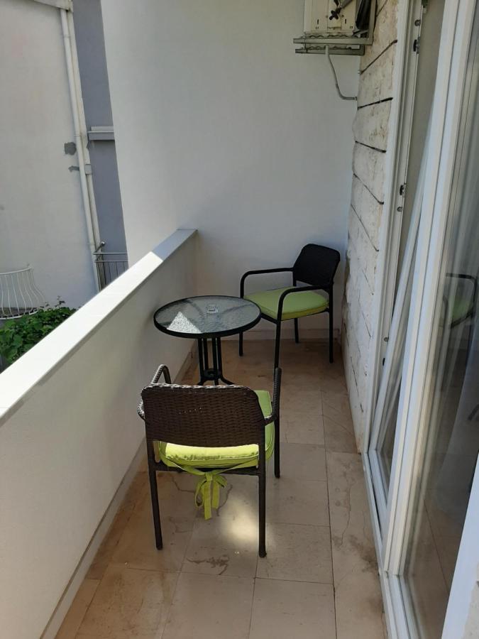 Rooms N&M Baška Voda Buitenkant foto