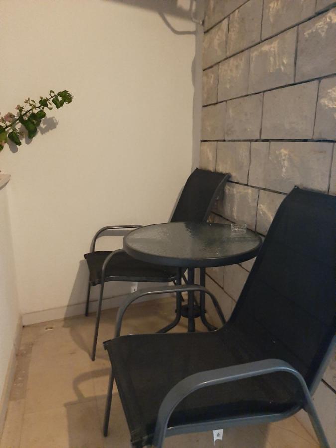 Rooms N&M Baška Voda Buitenkant foto