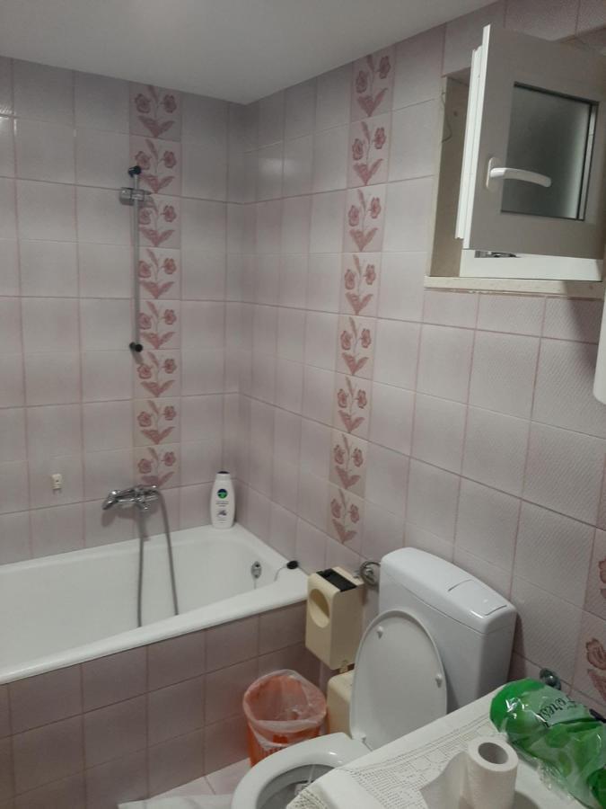 Rooms N&M Baška Voda Buitenkant foto